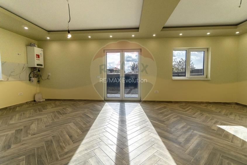 CASA TIP DUPLEX cu 5 camere de vanzare| Cartier Izvor | COMISION 0% - 31