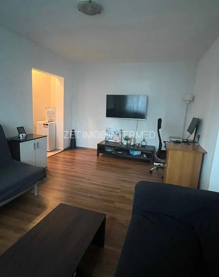 2 camere Crangasi v.a.v piata *centrala proprie* - 4