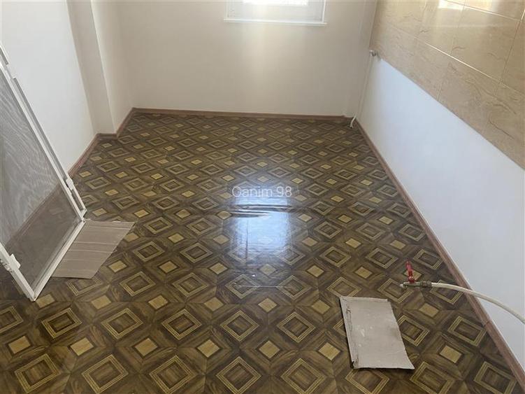 Apartament 2 camere , cartier Sud , 54 mp , decomandat , liber , - 8