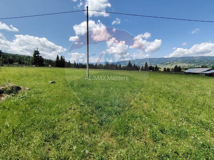 Teren 19,370mp Neagra Sarului / Strada Sestina - 12