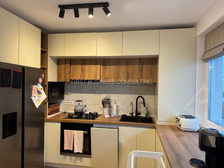 Casa parter +etaj gradina si terasa superba - 7