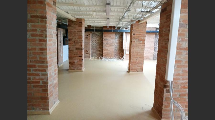 CLADIRE CU ARHITECTURA EMBLEMATICA - FOST SEDIU INTEL - 8