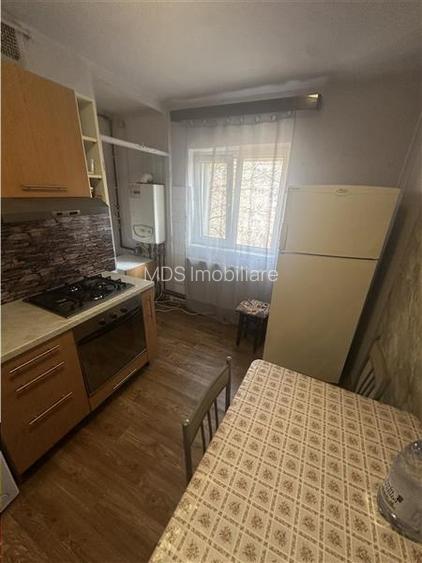 3 camere decomandat etaj 3 cu centrala - 2