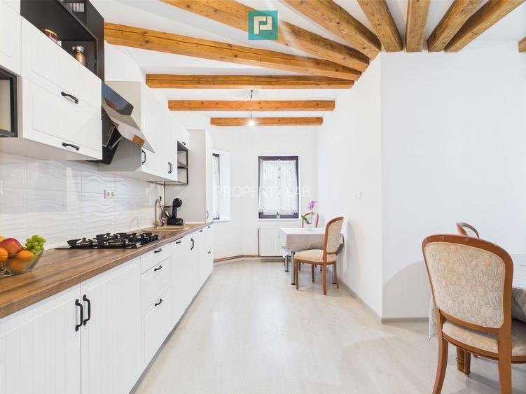 Casă Individuală cu spațiu comercial - Variaș - 3