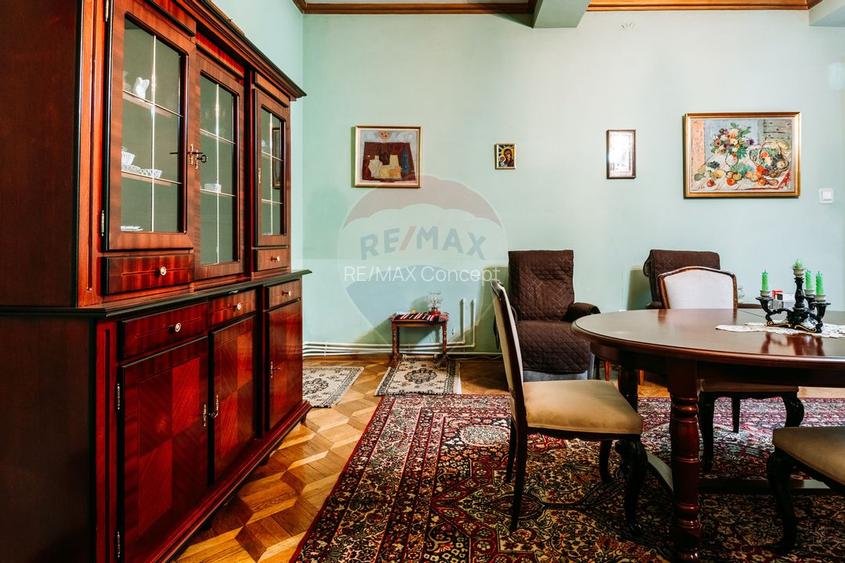 Apartament spațios cu grădină proprie într-o vilă interbelică renovată - 12