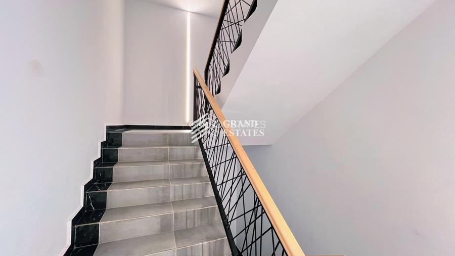 Închiriere apartament 2 camere decomandat | etaj 1 | Loc de parcare - 16