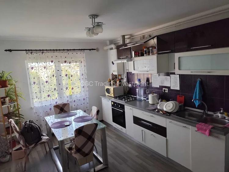 Vanzare apartament 3 camere decomandate cu scara  interioara 60 mp zona Poarta 6 - 4