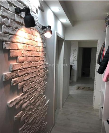 Vanzare apartament 3  camere Renovat Mircea Voda - 3