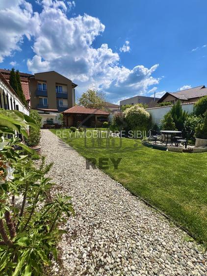 Casa/Vilă Single în Șelimbăr | teren 863m | Pretabilă 2 familii - 22