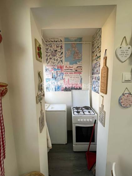 Apartament 2 camere semicentral etaj 3 - 4