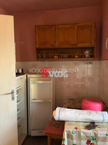 Apartament 3 camere -Complexul Studentesc -etaj 2 - 9