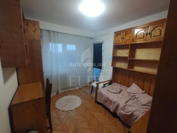 Apartament 3 camere în zona STRAZII VIILOR - 6