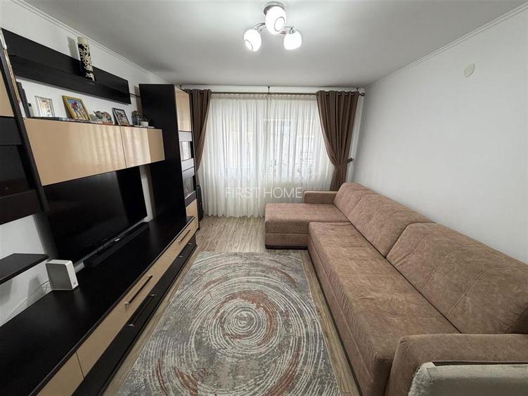 Apartament 2 camere, hol patrat, logie + balcon, mobilat si utilat - 2