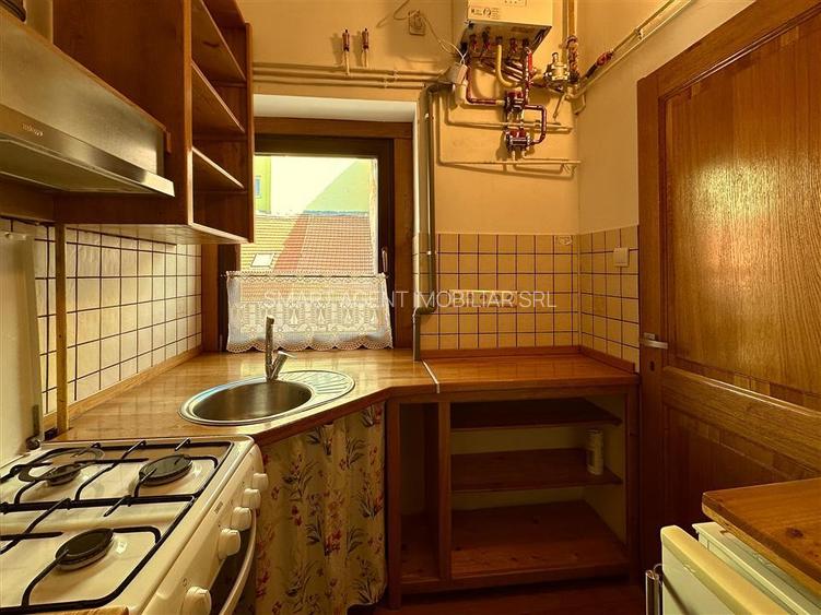 Apartament 1 camera pentru avocat sau locuinta.  Zona Ultracentrala, Bld. Revolu - 5