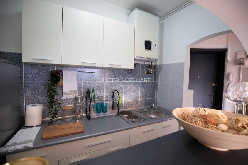 Victoriei,LASCAR CATARGIU,studio deosebit, terasa, 40 mp, cochet, etaj 3 - 7