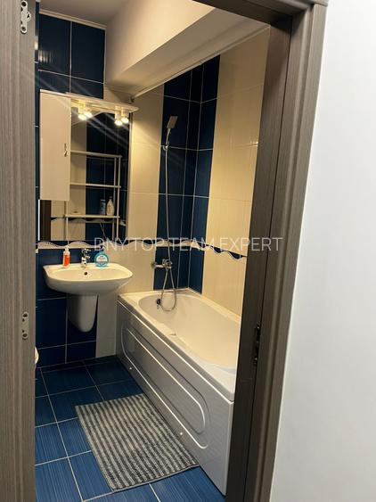 Piata Resita - apartament modern 3 camere - 16