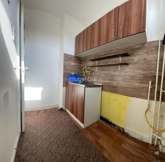 Garsoniera 28mp decomandata si balcon langa Big - 8