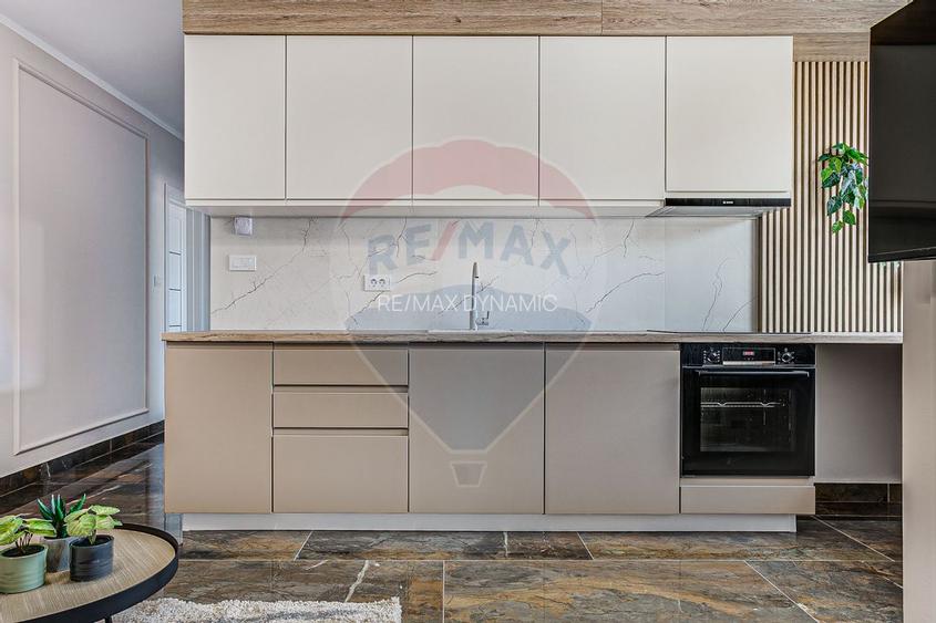 Apartament cu 3 camere de închiriat, parcare subterana, Complex Cozia - 16