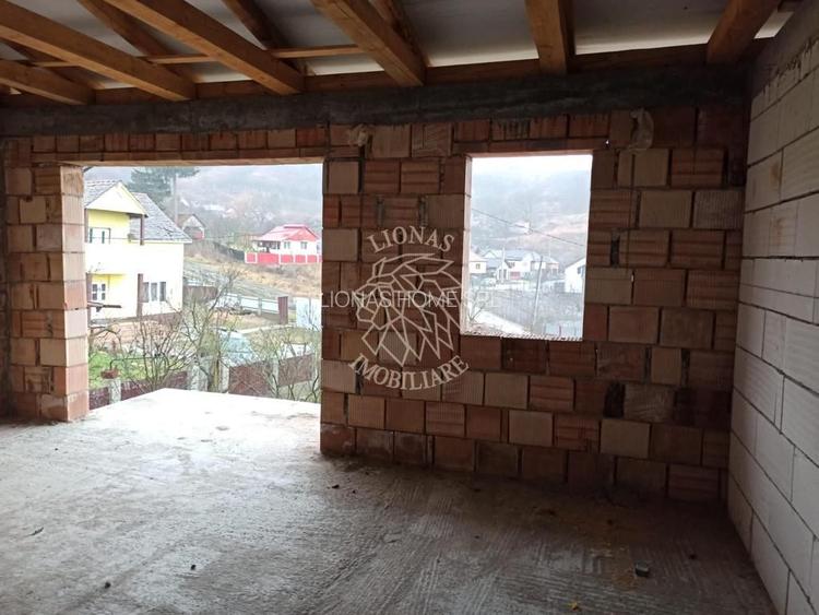 Casa la rosu 212 mp-terasa 25 mp-balcon 11 mp-teren 1034 mp-Teaca - 3