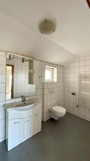 APARTAMENT DECOMANDAT, SPATIOS CU O POZITIONARE EXCELENTA