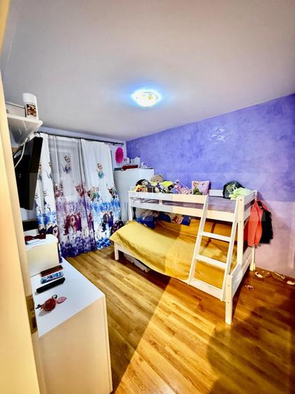 Apartament de vanzare, cu 2 camere, decomandat, etaj 7/8, zona Avantgarden  - 3