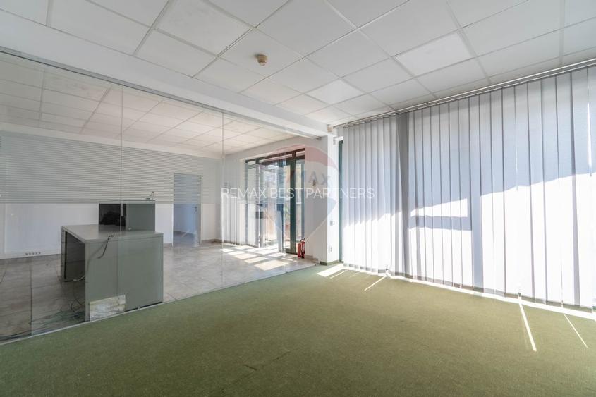 Casa cu 12 camere de inchiriat, Str. Traian - 2