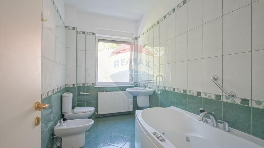 Oportunitate de investiție Brașov în Șchei clinică sau Hotel Boutique - 13