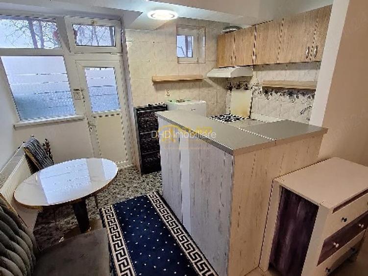 Garsoniera, zona Gara Internationala. - 2