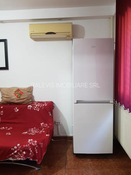Inchiriere garsoniera parter, bloc anvelopat, Piata Resita, 230 euro - 5