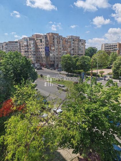 Apartament 3 camere zona MARRIOT decomandat - 11
