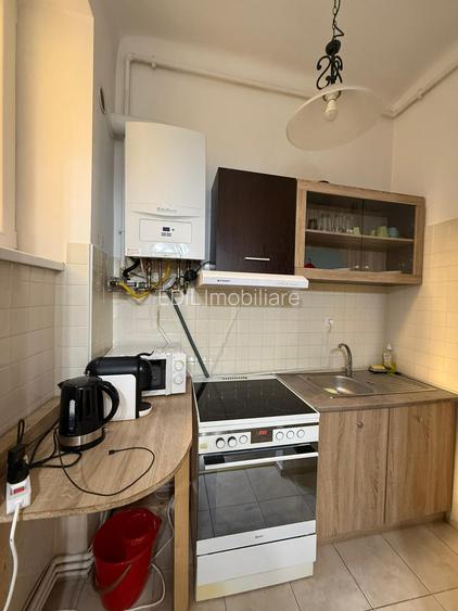 Apartament de închiriat, 3 camere, 75 mp, Piața Mihai Viteazul - 14