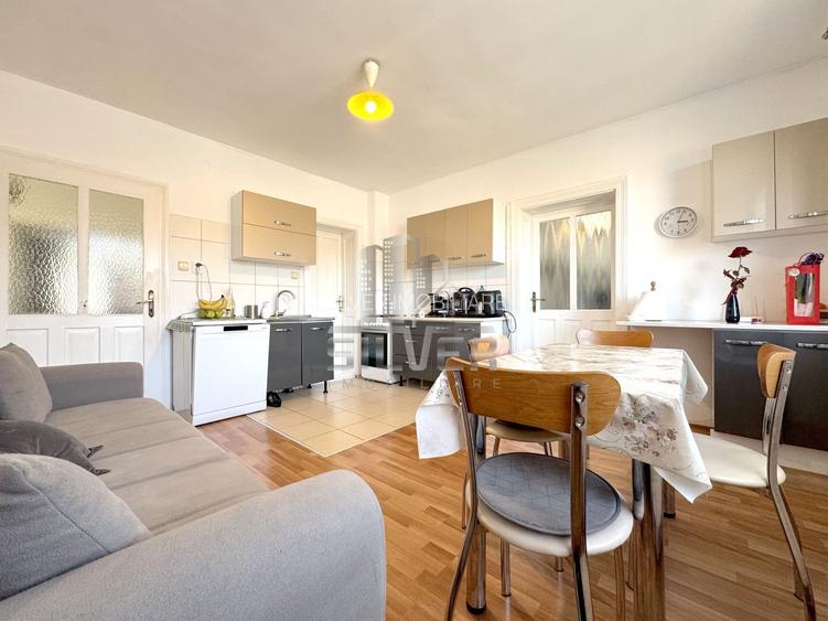 Casa pe 3 niveluri cu teren de 1900 mp in Com. Baisoara. - 10