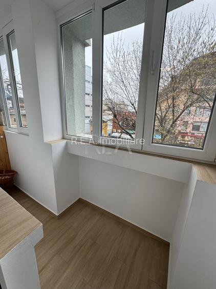 3 camere Vitan-Piața Foișorului decomandat,et. 2,an 1990,76 mp - 10