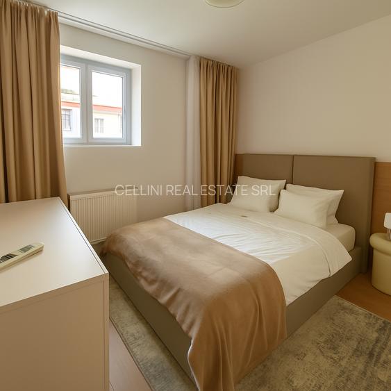 Opanez, vând  ap 3 camere , amenajat de designer, mobilat,utilat - 11