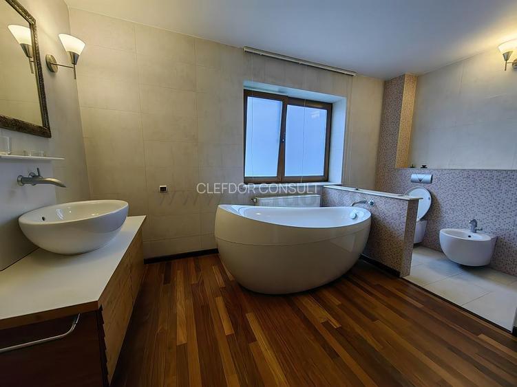 Iancu Nicolae - Vila individuala RENOVATA langa padure - 13