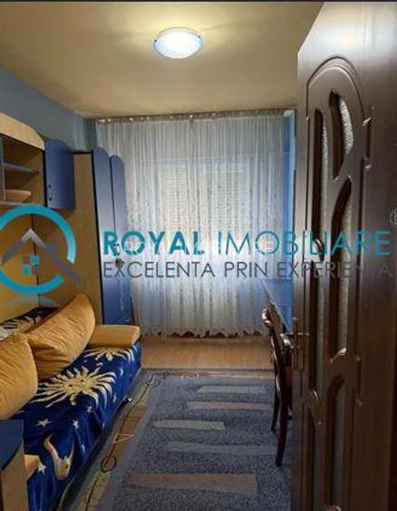 Royal Imobiliare - Vanzare apartament 4 camere zona 9 Mai - 8