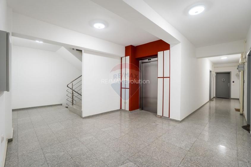 Apartament 3 camere cu 2 locuri de parcare si boxa Coresi - 21