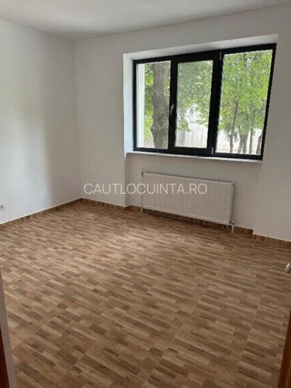 Casa Individuala | Drumul Taberei | 9 camere | Curte Mare | Parcare - 3