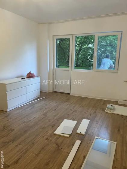 De vanzare apartament 3 camere renovat total, Rahova/Teius - 3