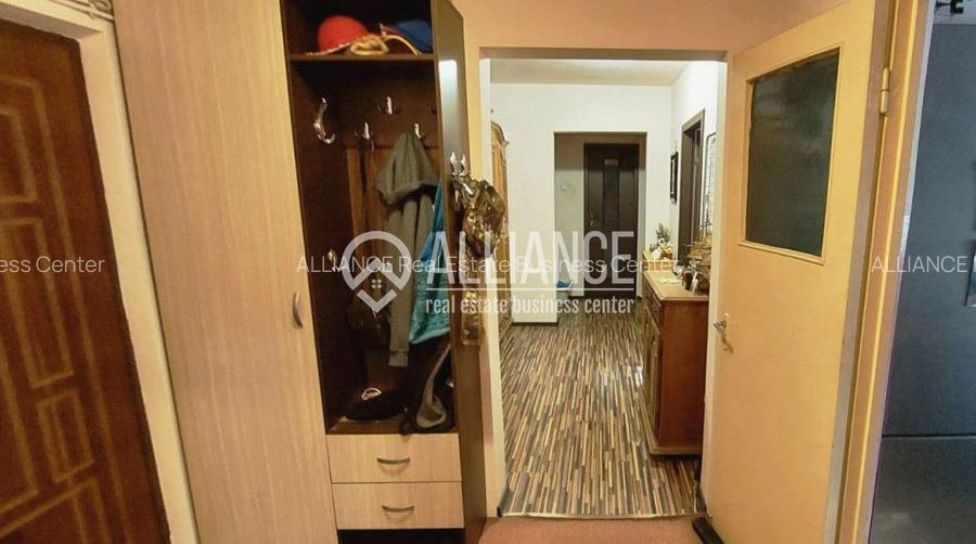 Abator/Gara (COD04)- 3 camere decomandate - 6