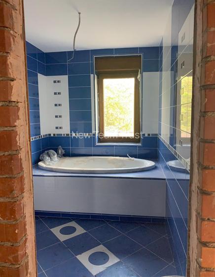 Statiunea  Breaza  Vanzare Vila(Pensiune)+10 camere - 15