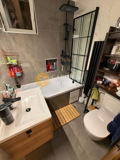 4 camere + 2 bai - mobilat & utilat -   79 mp - tip DUPLEX - 5