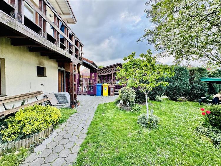 Casa de vanzare Piata Cluj | teren 336 mp | doua apartamente si anexe - 13