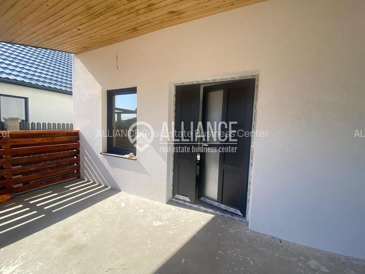 VALU LUI TRAIAN (COD07)Casă P+M (înaltă)cu 4 camere - 2