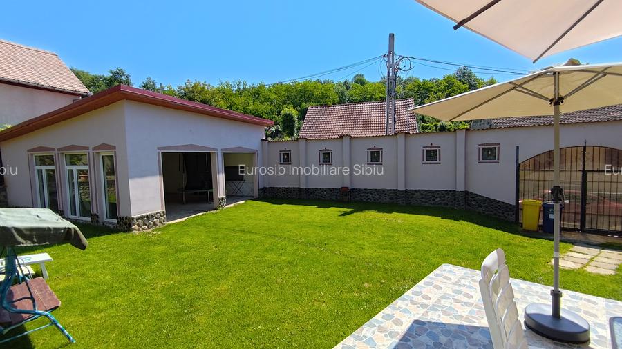 Casa individuala 4 dormitoare - garaj - teren 1457 mp in Sibiu Mohu - 12