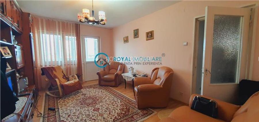 Royal Imobiliare - Vanzare apartament 2 camere zona Vest - 4