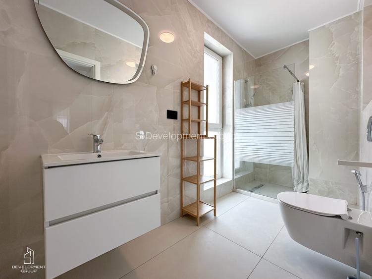MTM VIllas - Omw Pipera |  5 dormitoare, 4 bai, 3 locuri de parcere + curte - 12