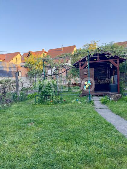 Apartament la casa de vanzare 2 camere - curte comuna cu 3 vecini - 13