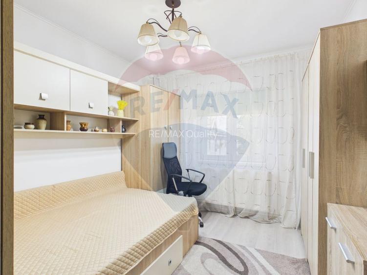 Apartament 4 camere de vanzare – complet renovat, mobilat și utilat - 12