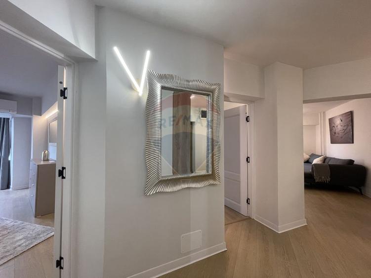 Apartament renovat, prima inchiriere - Piata Alba Iulia